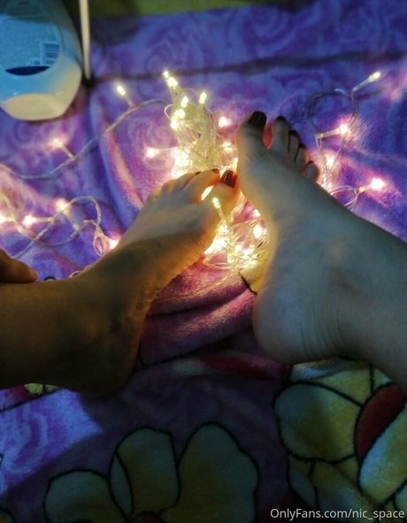 nic space free star image