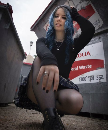 Moo Smith erotic star img