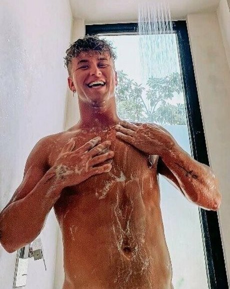 nategarner star high quality pic