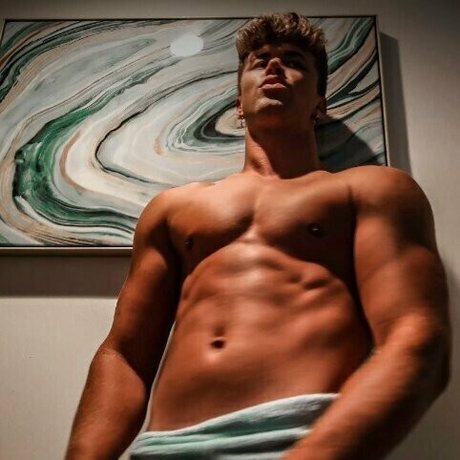 nategarner model top pictures