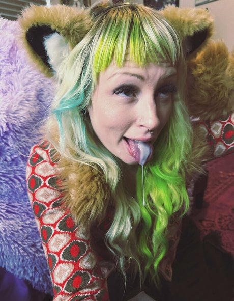 VenusMVP art actress photo