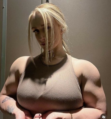 Kel saay pornographic model image