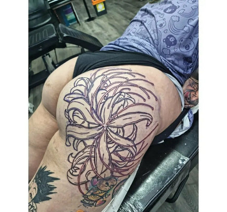 Foxxystarlight model naked image