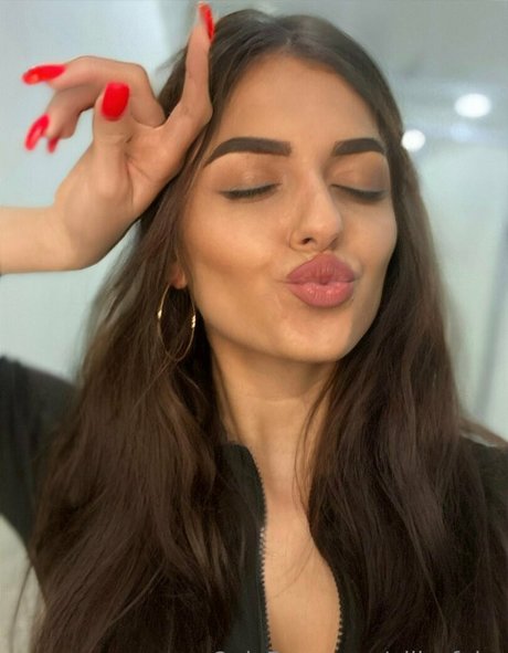 aliia fairy model beautiful pic