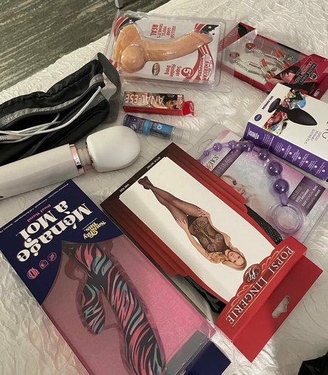 amaze me star naked gallery