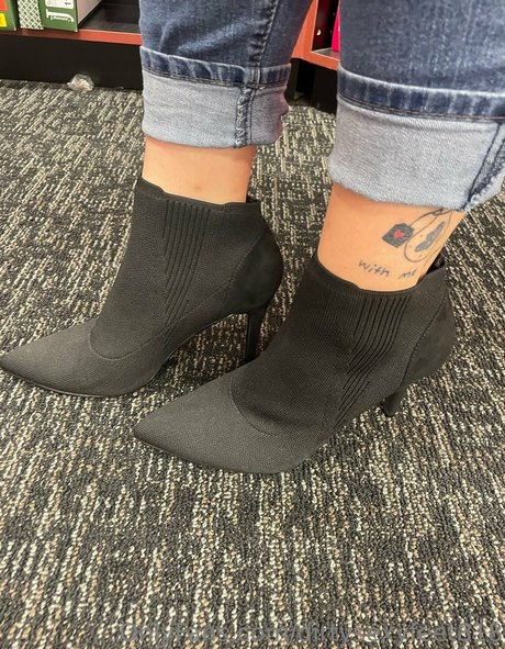 noelle818 model adult photos