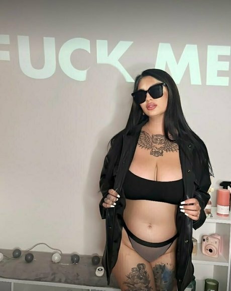 elizabeth liza adult actress picture