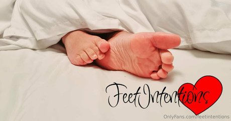 feetintentions free model pictures