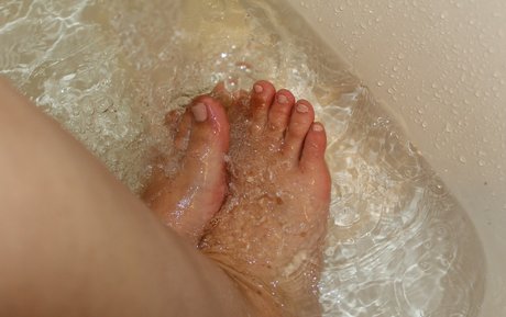 barefoot babe02 adult star galleries