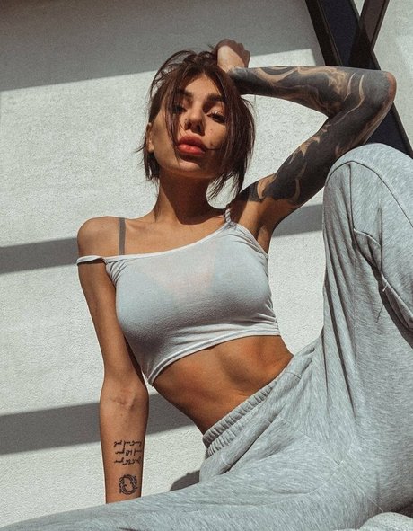 Candice Swanson pornstar image