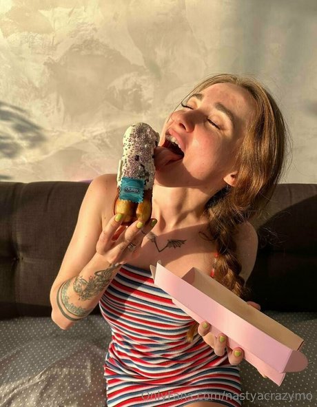 nastyabrown pretty star img