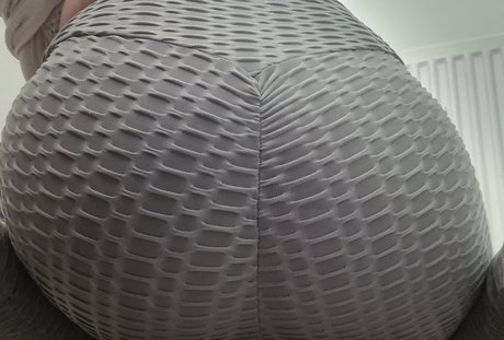 naughty us model art galleries