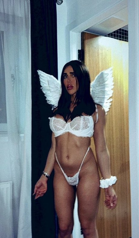 KimTs nude pornstar photo