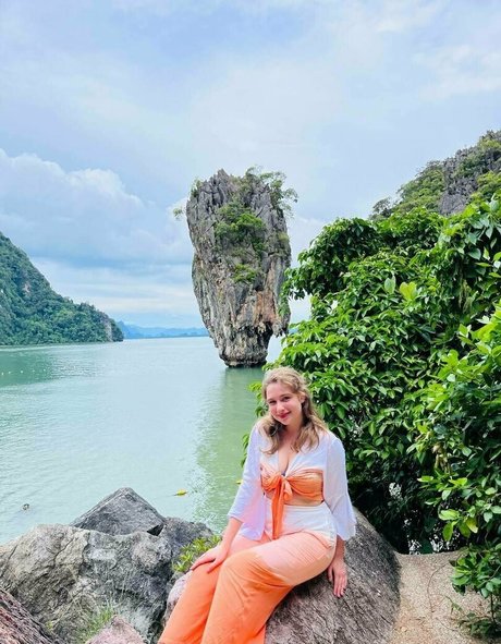 annacherry1 pornstar top pic