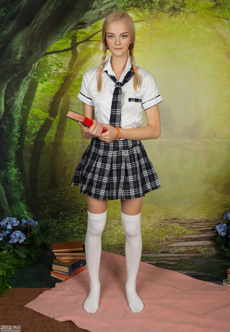 Natasha Amour Angels perfect actress pics