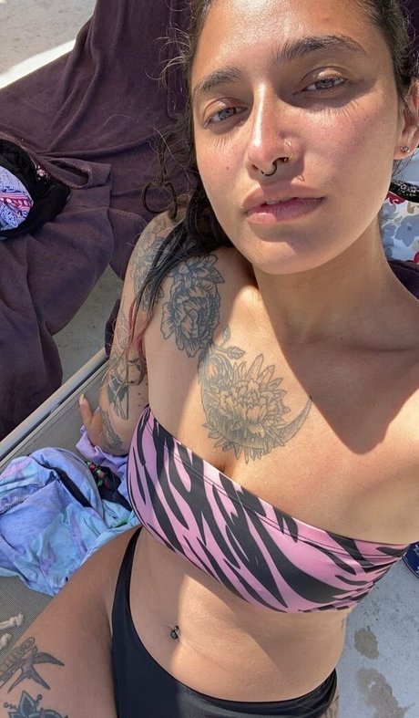 fe lina nudes actress photo