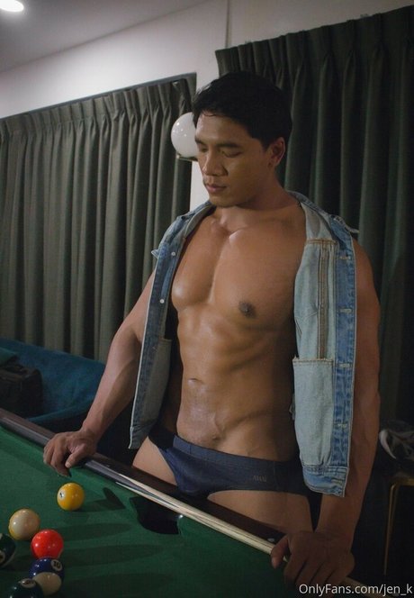 jen k hot model pictures