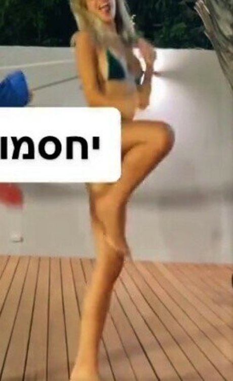 Roni Solan erotic pornstar photos