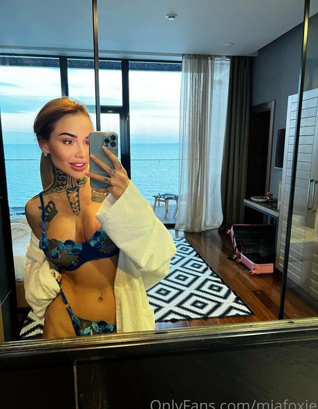 mia foxybae pornstar exclusive pics