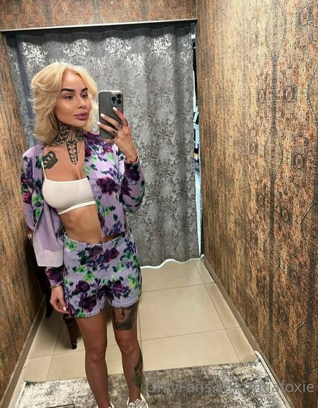 mia foxybae pornstar adult pic