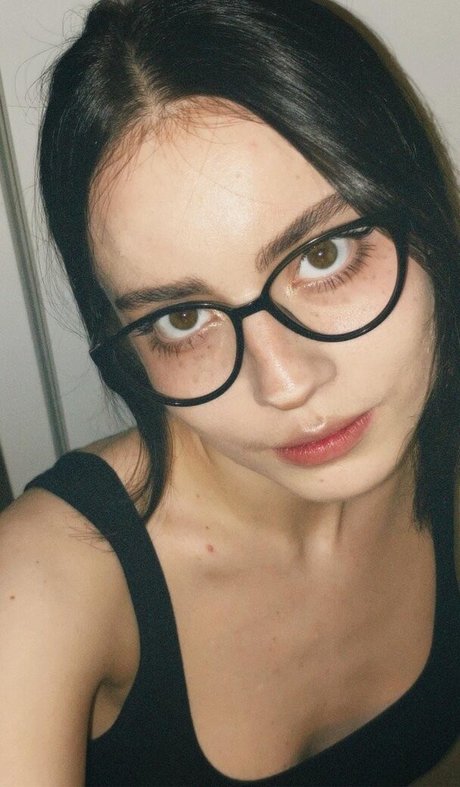 Guzelija model high quality pics