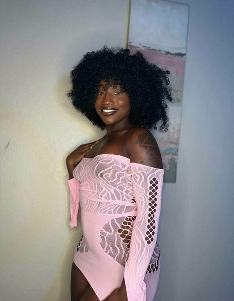 Therealmissnight sexy star pics