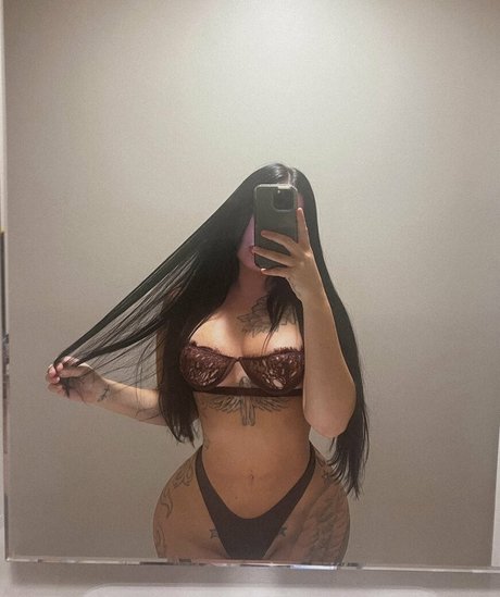 biancatoxic model nice picture