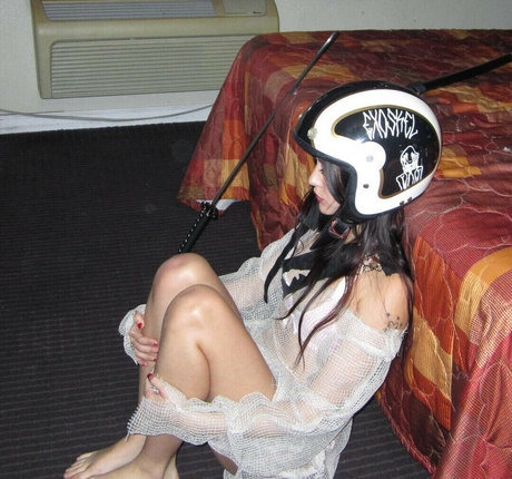 Claudia Perez pornstar nude photos