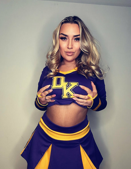 quincyentertainment pornstar pretty pics