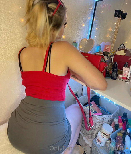 snowbunnyalii xxx star pics