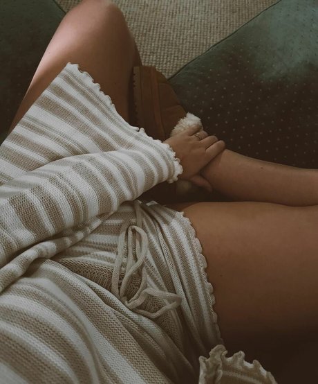 BaaabyC model exclusive photo