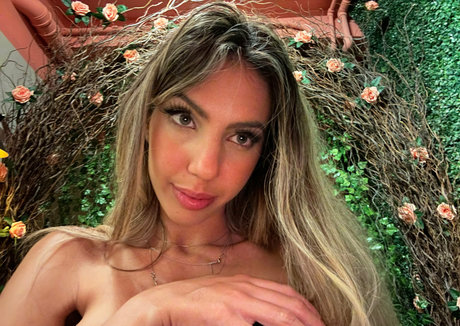 jully lovfree naked pornstar gallery