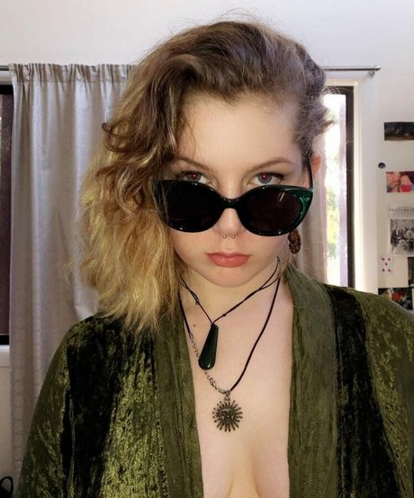 Jade Stone Profile pic