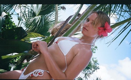 Sailor Brinkley Cook star top gallery