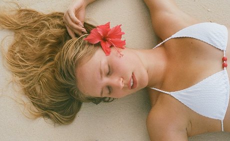 Sailor Brinkley Cook pornstar nudes gallery