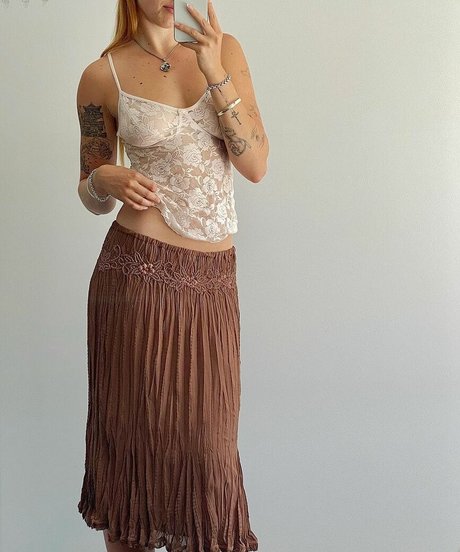 maaddielewis hot model images