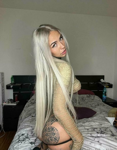 fishballsg pornstar beautiful photo