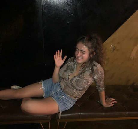 Rachel Sennott star hot pics