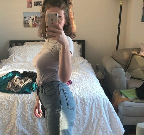 Rachel Sennott pornstar high quality photo