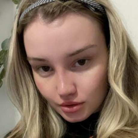 Cyberalina Cyberina Corinna model beautiful img