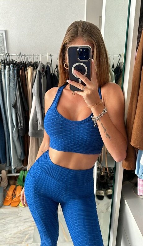 lauramedinarb nude pornstar picture