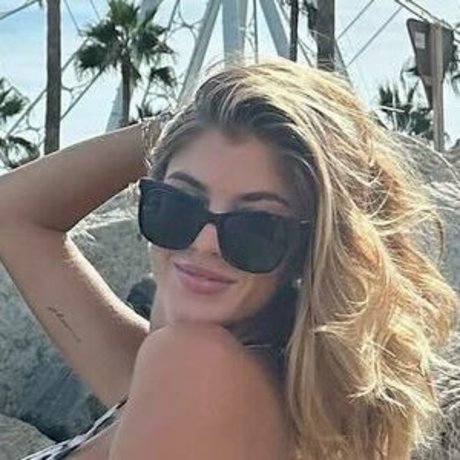 lauramedinarb pornstar erotic archive