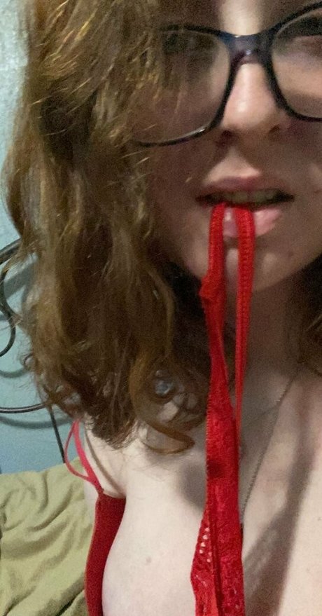 pr3ttyandpr3gnant pornstar erotic image