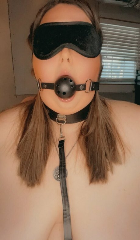 miacloverxx nudes model pic