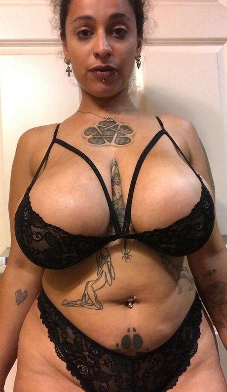 xxreesespieces model beautiful pic