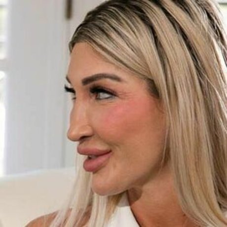 Brianna Dymond model xxx img