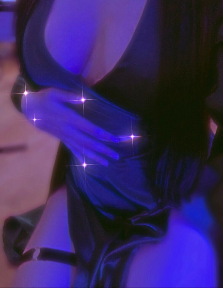 EllyAudios pornstar nude image