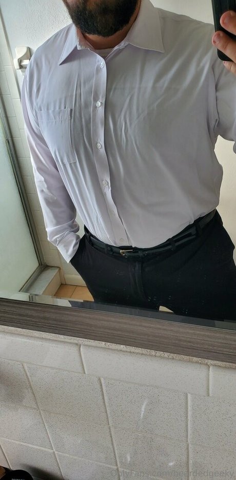 beardedgeeky nude model img