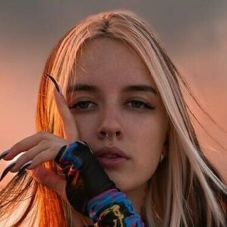 israilit pornographic model photo