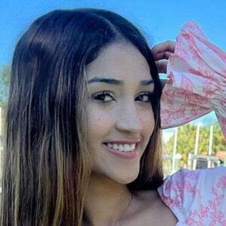 Ava Justin model beautiful galleries